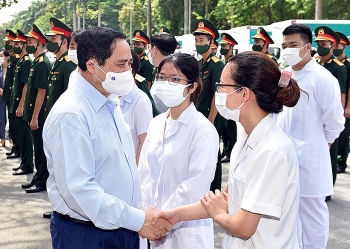 Thủ tướng Phạm Minh Chính gửi thư động viên các lực lượng tuyến đầu phòng, chống dịch COVID-19 Thủ tướng Phạm Minh Chính gửi thư động viên các lực lượng tuyến đầu phòng, chống dịch COVID-19