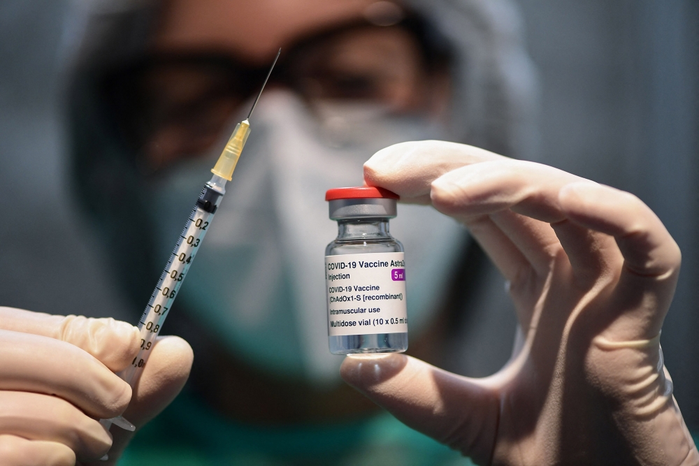 Việt Nam nhận thêm hơn 1,2 triệu liều vaccine AstraZeneca