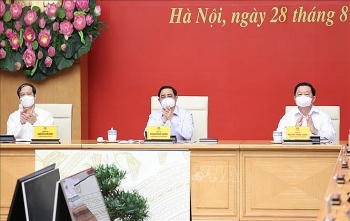 Thủ tướng: Làm tất cả có thể để học sinh được tiêm vaccine sớm nhất Thủ tướng: Làm tất cả có thể để học sinh được tiêm vaccine sớm nhất