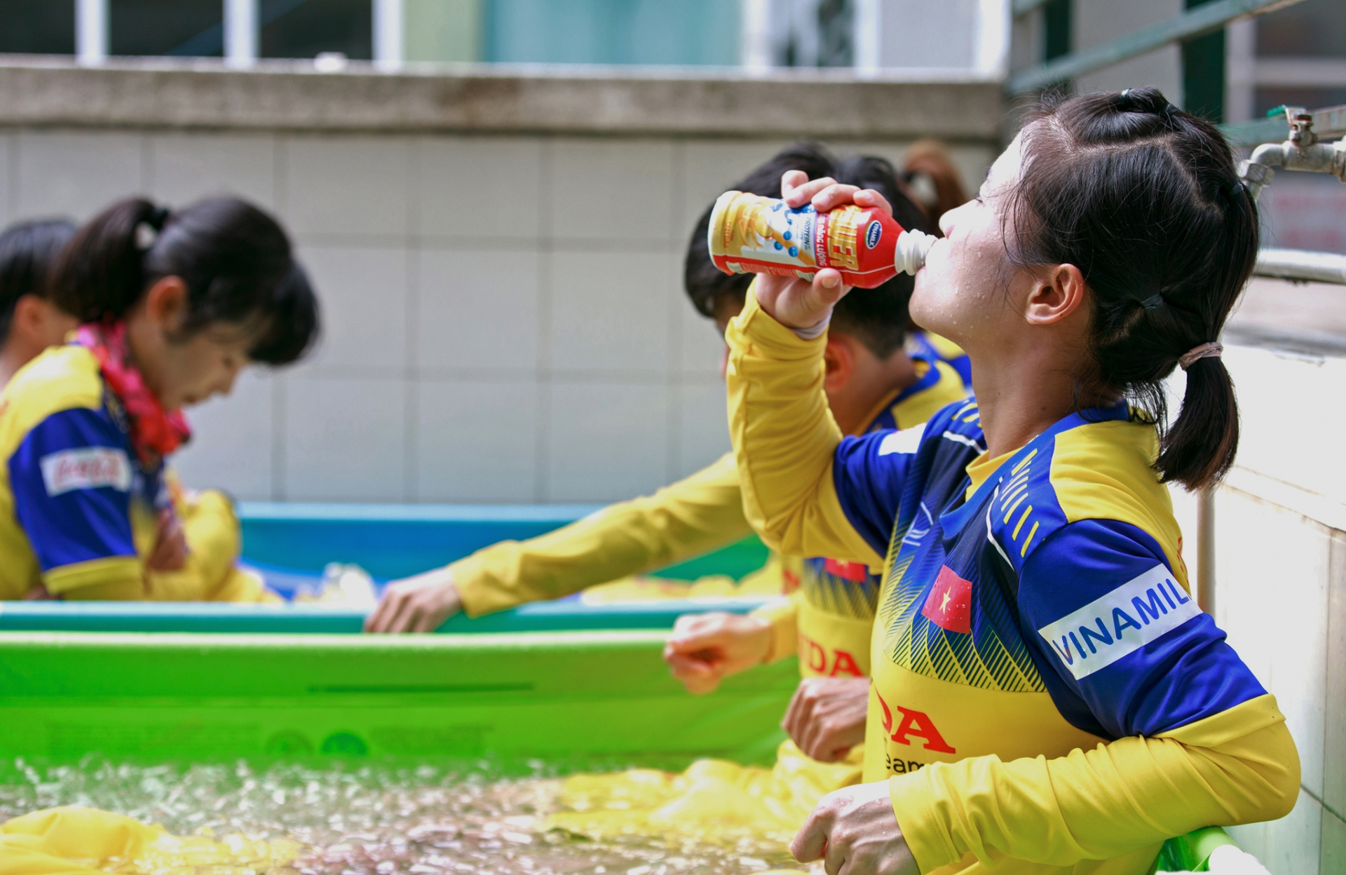 "Dinh dưỡng vàng" cùng đội tuyển bóng đá nữ vô địch Đông Nam Á 2019