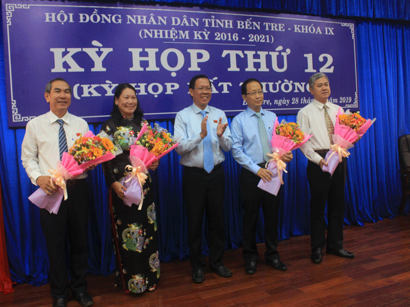 thu tuong phe chuan pho chu tich cac tinh ben tre phu tho