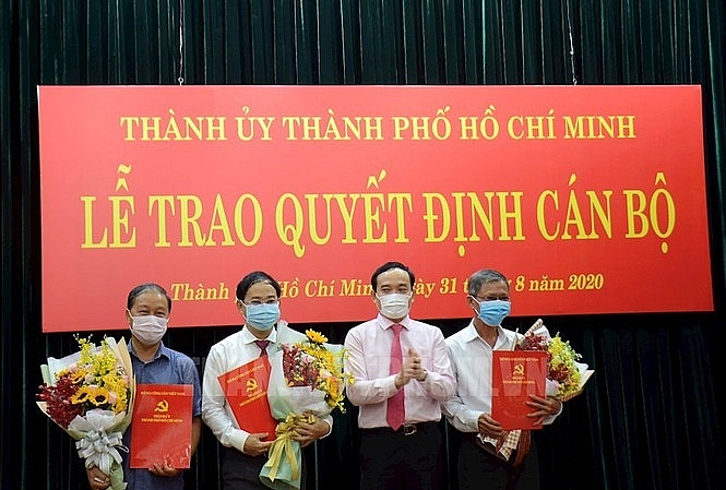 0601 nhieu lanh dao quan o tphcm nghi huu ong dao gia vuong duoc bo nhiem lam pho bi thu huyen uy binh chanh