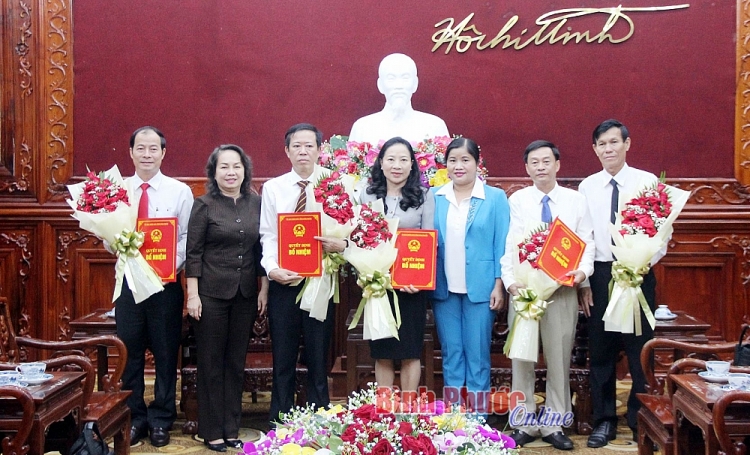 tphcm can tho binh phuoc bo nhiem lanh dao moi