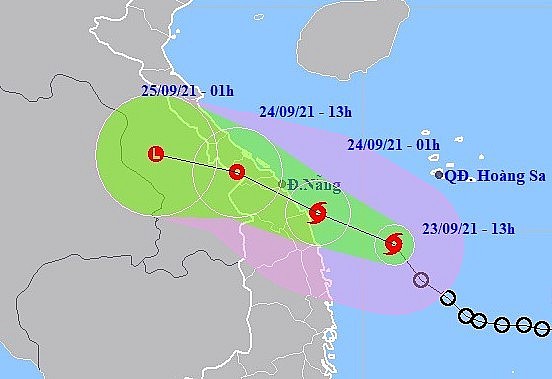 Bão số 6 mạnh cấp 8 dự báo đổ bộ vào Thừa Thiên Huế - Quảng Ngãi