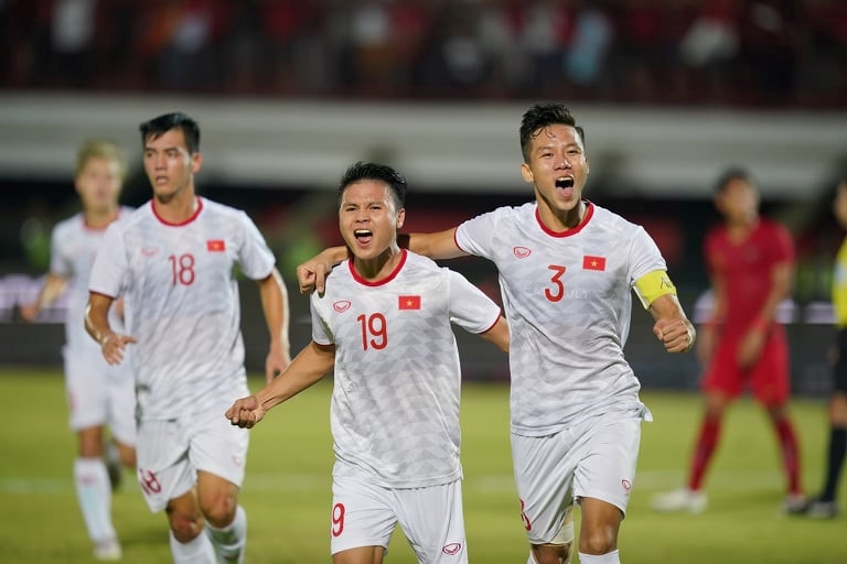 Video: Hai pha bóng đáng tiếc nhất trận thắng Indonesia