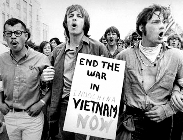 Hàng triệu người yêu chuộng hòa bình trên thế giới đã tham gia biểu tình chống lại cuộc chiến tranh phi nghĩa của Mỹ tại Việt Nam  (Ảnh tư liệu)