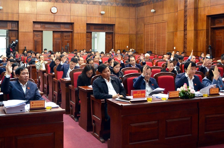 Chân dung 2 tân Phó Chủ tịch tỉnh Điện Biên vừa đắc cử