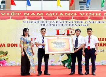 Thầy và trò trường THPT Đồng Đậu tích cực thi đua “Dạy tốt – Học tốt”