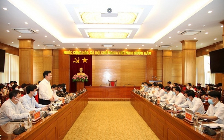 Thứ trưởng Nguyễn Hữu Độ: Chương trình GDPT mới tại Vĩnh Phúc được triển khai đồng bộ, đạt yêu cầu