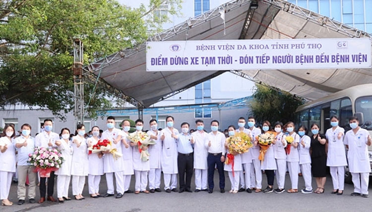 Phú Thọ: 52 cán bộ y tế lên đường “chia lửa” cùng TP Hồ Chí Minh chống dịch Covid-19