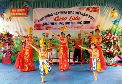 Phú Thọ: Nhiều trường học tổ chức long trọng ngày nhà giáo Việt Nam