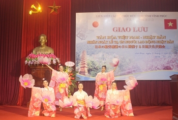 giao luu van hoa viet nam nhat ban nhan ngay le ta on nguoi lao dong nhat ban