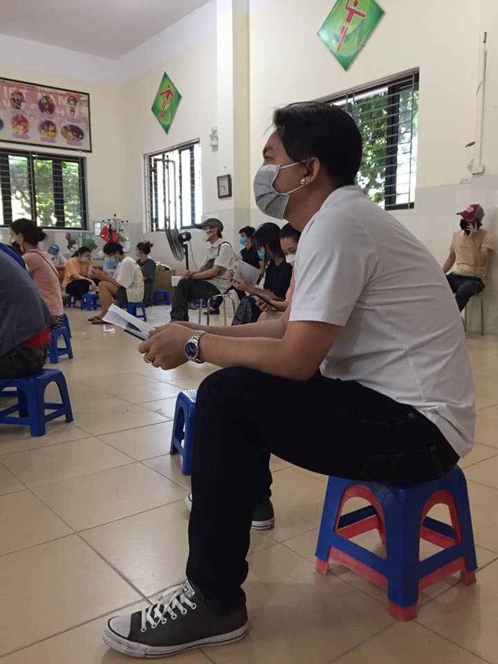 Tiêm vắc xin phòng COVID-19 cho gần 40 lưu sinh viên Lào, Campuchia
