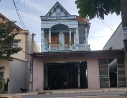 thanh hoa bat ngo bi yeu cau ra khoi nha de ke bien