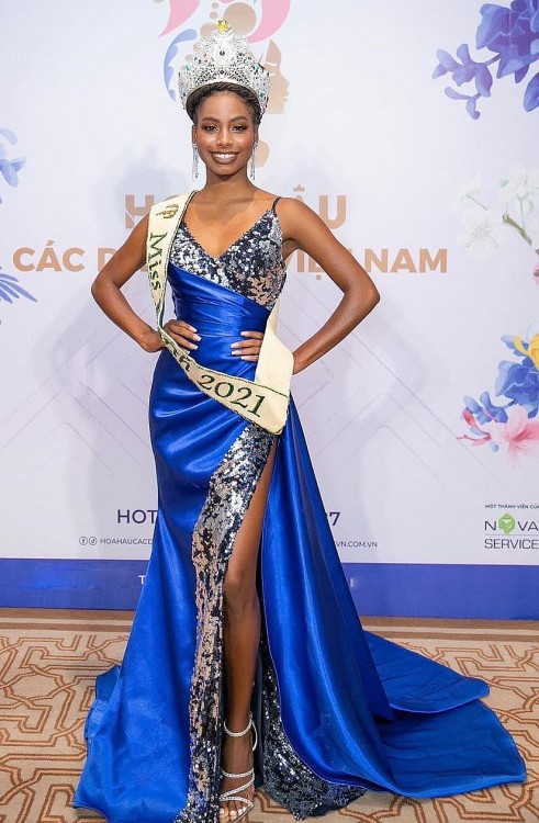 Miss Earth 2021 diện loạt trang phục của nhà mốt Việt Miss Earth 2021 diện loạt trang phục của nhà mốt Việt