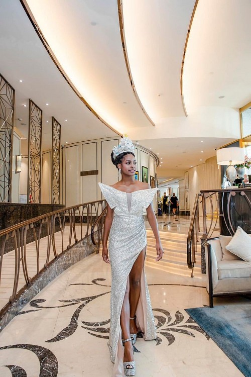Miss Earth 2021 diện loạt trang phục của nhà mốt Việt