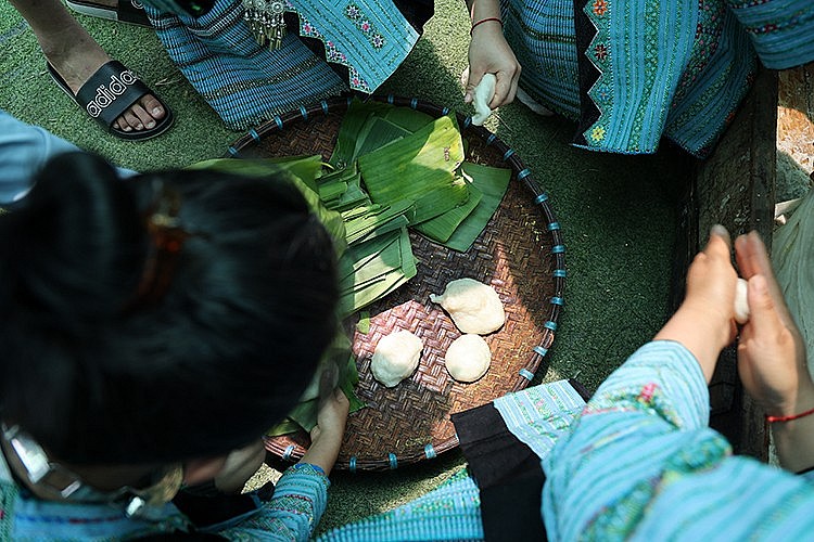 Tái hiện phiên chợ vùng cao Sơn La tại Làng Văn hóa - Du lịch các dân tộc Việt Nam