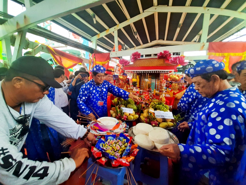 Cà Mau: Tưng bừng Lễ hội truyền thống Nghinh Ông Sông Đốc