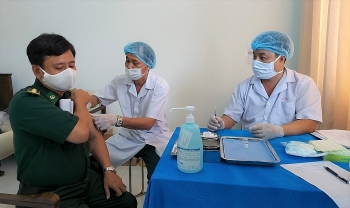 Tiêm vaccine phòng Covid-19 cho Bộ đội Biên phòng Kiên Giang