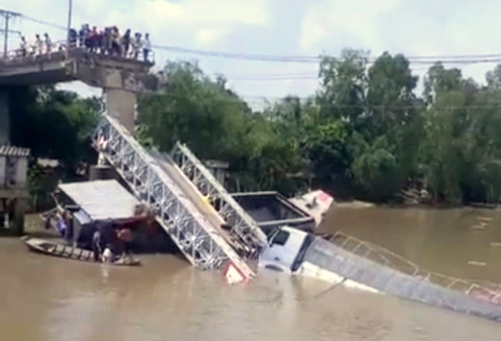 cau bot o dong thap vua ngung thu phi khong lau bi sap