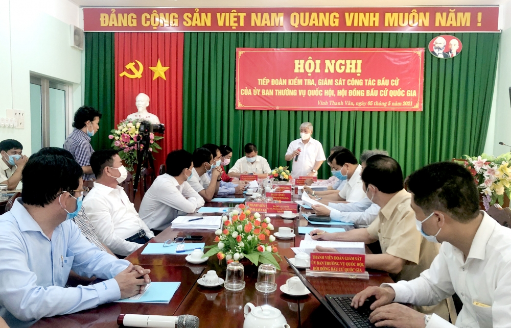 Phó Chủ tịch Uỷ ban Bầu cử Quốc gia làm việc với Ban Bầu cử tỉnh Kiên Giang
