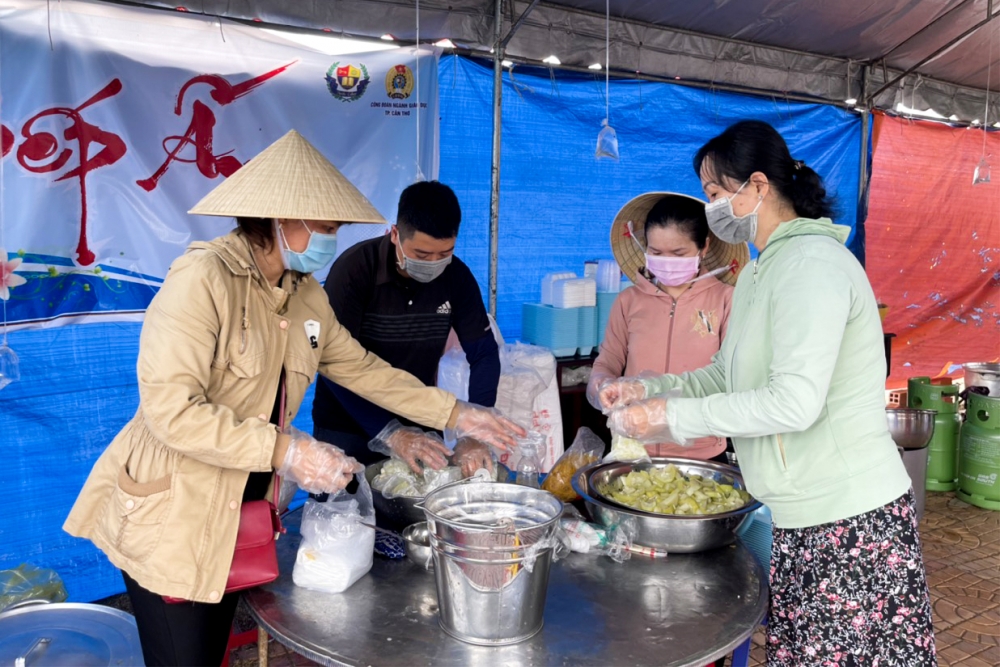 Ấm áp mô hình “Bếp ấm” đồng hành phòng, chống dịch Covid-19 tại Cần Thơ