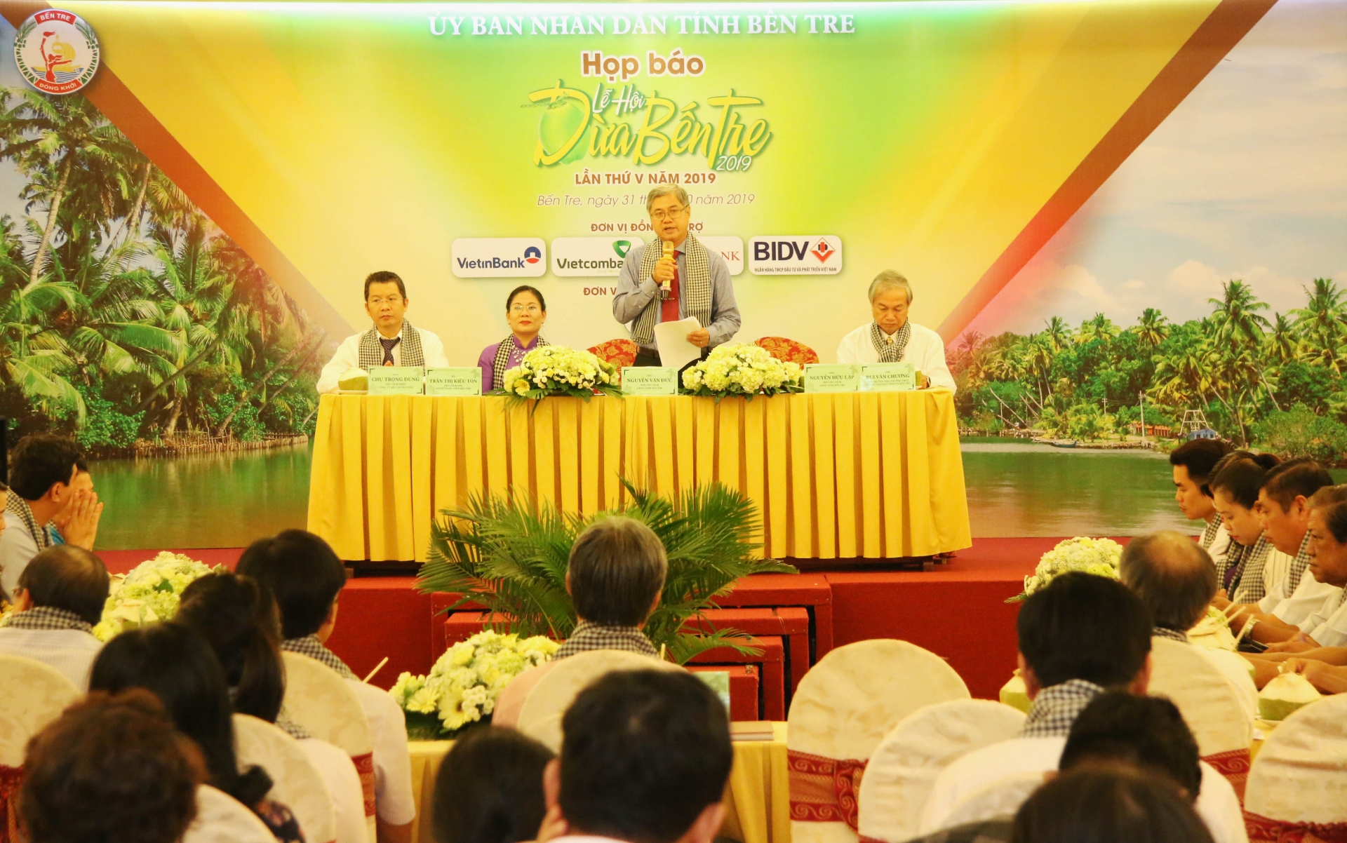 Quang cảnh buổi họp báo thông tin về lễ Hội Dừa tỉnh Bến Tre năm 2019