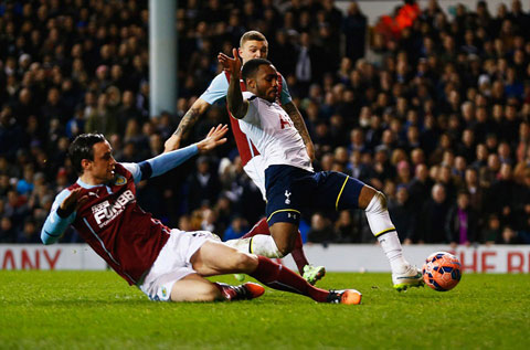 vong 3 cup fa tottenham va southampton gianh ve di tiep