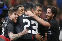 ha stoke city liverpool rong cua vao chung ket