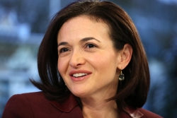 giam doc dieu hanh facebook tang 31 trieu usd lam tu thien