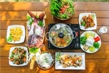 nha giau ha noi chi hang chuc trieu dong mua hang ngoai an tet