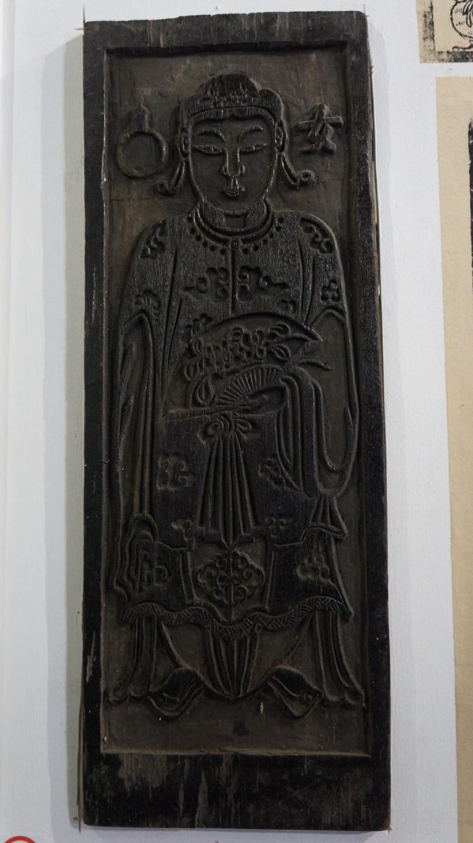 tranh dan gian viet nam thu choi tao nha ngay tet qua trien lam net xuan