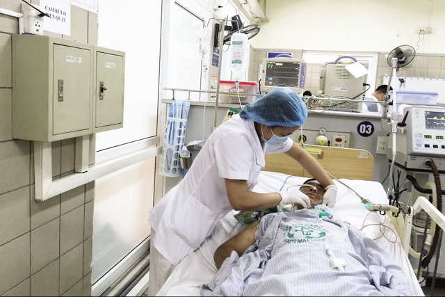 tu vong vi ngo doc ruou