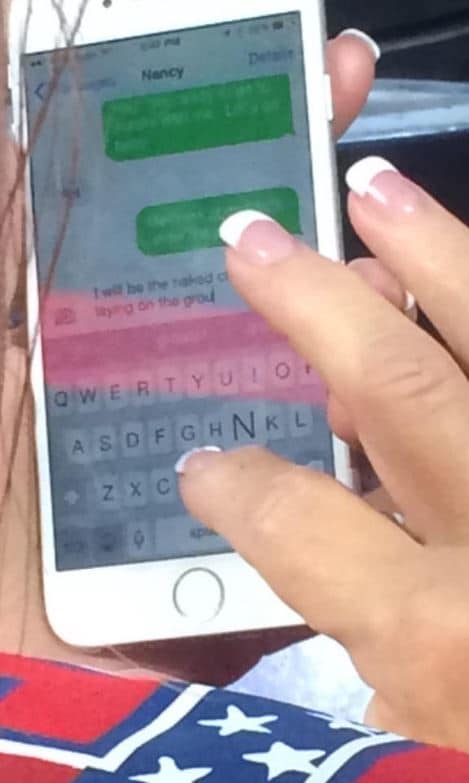 2 co nang nhieu chuyen va cai ket bat ngo cho ba vo ngoai tinh khi di xem bong chay