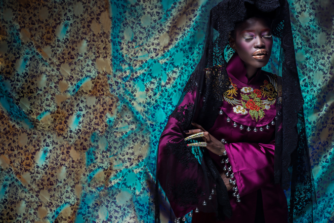 nguoi mau chau phi dep an tuong trong ao dai viet co