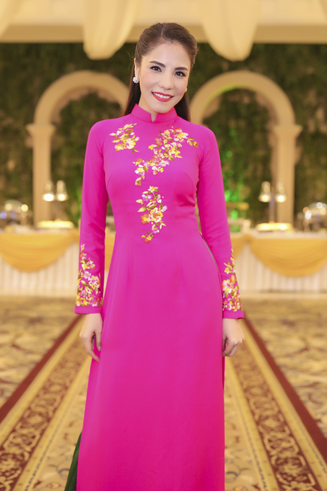 kiwi ngo mai trang het loi khen ngoi ong xa doanh nhan