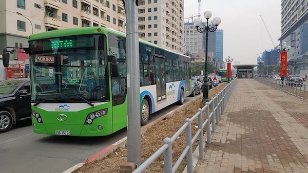 ha noi du kien dau tu xe buyt nhanh kim ma hoa lac