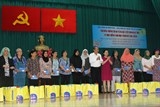 pho thu tuong den tham hoi chuc tet dong bao cham va nguoi dan vung kho khan