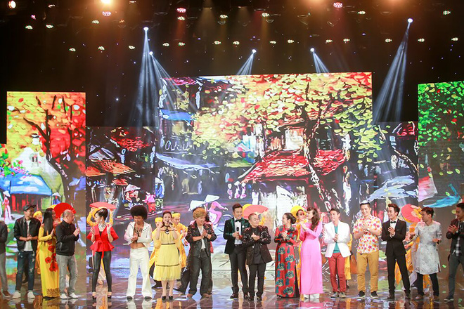 tao hinh hai huoc cua thuy nga tu long xuan bac trong gala cuoi 2017