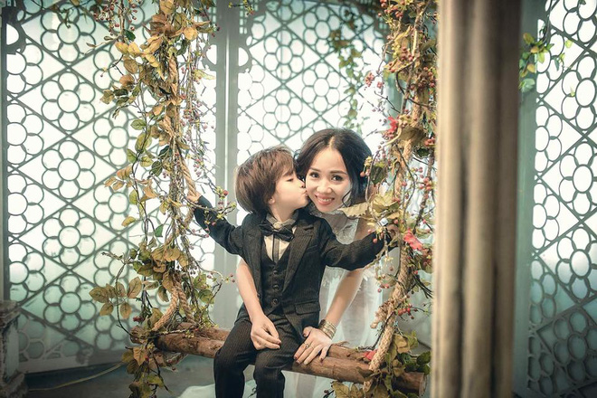 qua khu bi thuong cua me don than va chuyen con se lam chu re cua me