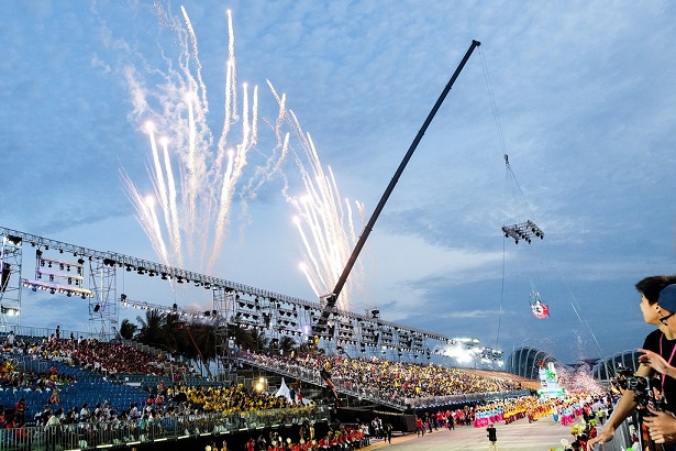 ghe tham le hoi duong pho lon nhat chau a dip tet nguyen dan