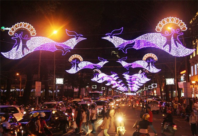 tet thanh pho sanh dieu trut bau tam su cung tet que