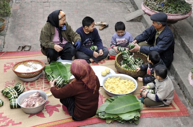 tet thanh pho sanh dieu trut bau tam su cung tet que