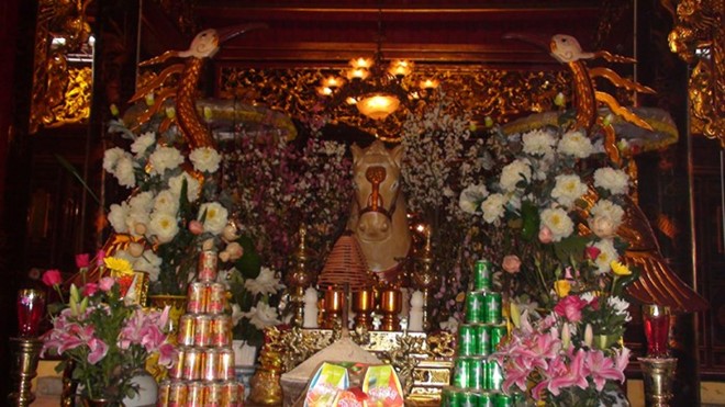 nhung ngoi chua linh thieng de cau may dip dau nam o ha noi