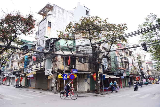 ha noi khac la ma than quen sang mung 1 tet