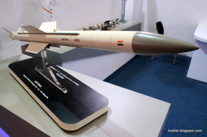 sau brahmos va akash an do co the chao ban ten lua khong doi khong toi tan astra cho vn