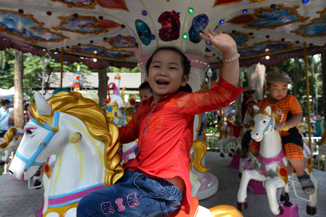 khu vui choi o sai gon dong nghit nguoi du xuan van canh