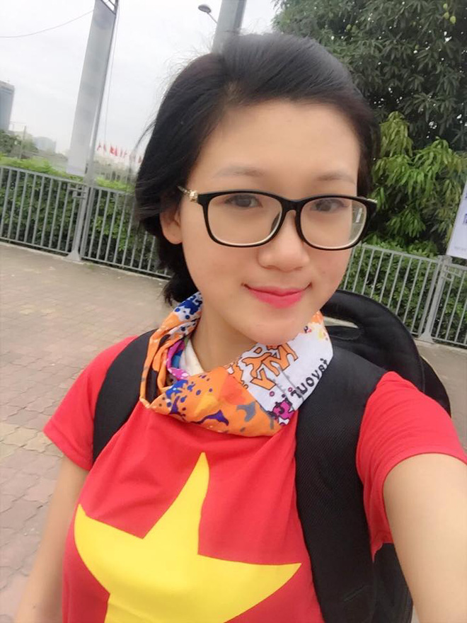 chan dung co do 19 tuoi khien dan mang xao xuyen nhat ngay hom nay