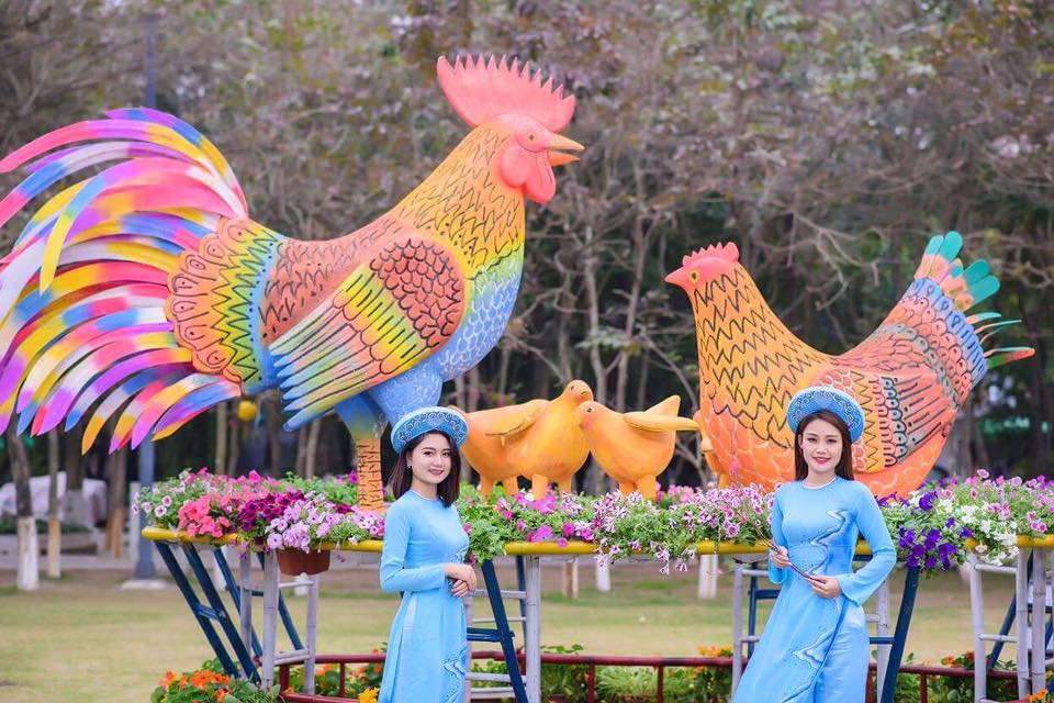 ruc ro le hoi hoa xuan lon nhat mien bac dip nam moi