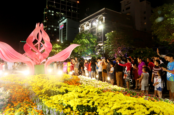 duong hoa nguyen hue mo cua them 1 ngay